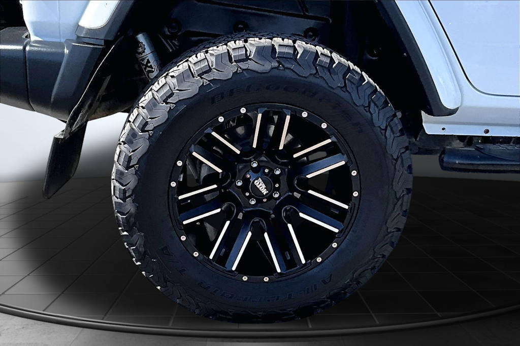 Thumbnail: 2023 Jeep Wrangler - 35