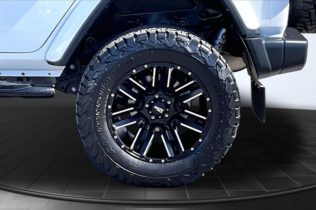 Thumbnail: 2023 Jeep Wrangler - 36