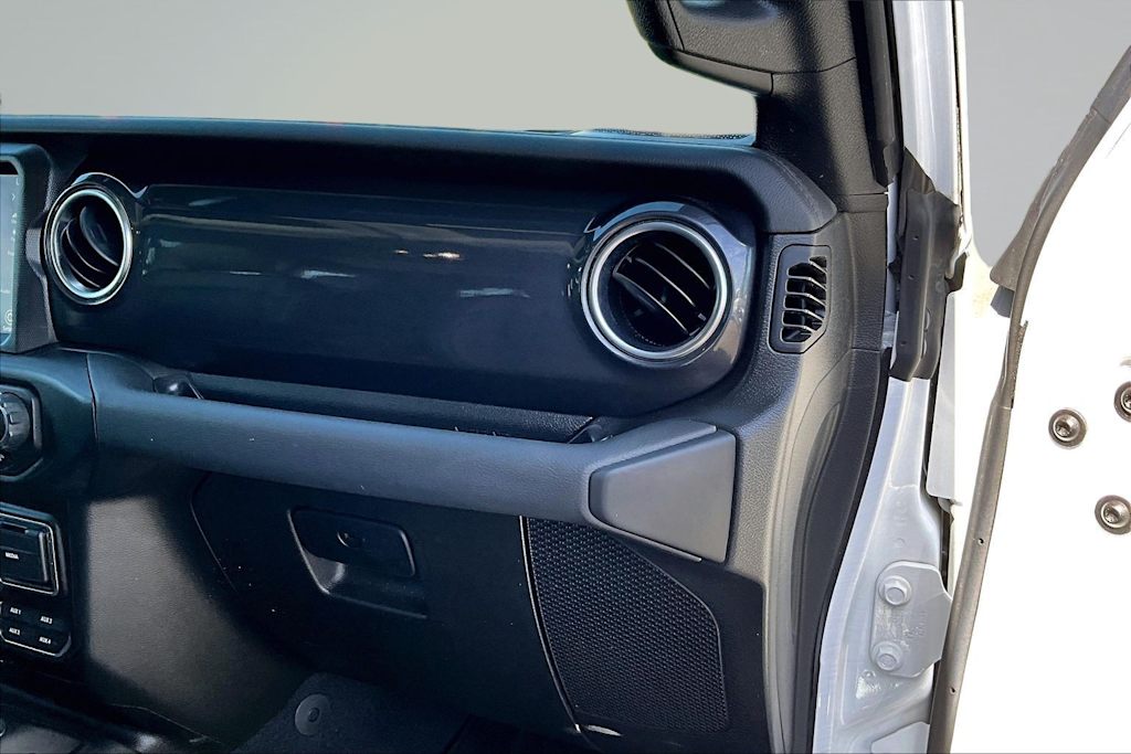Thumbnail: 2023 Jeep Wrangler - 24