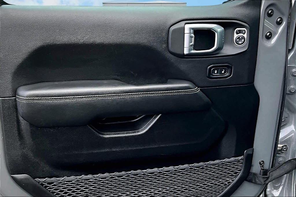 Thumbnail: 2023 Jeep Wrangler - 28