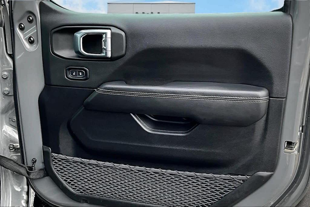 Thumbnail: 2023 Jeep Wrangler - 29