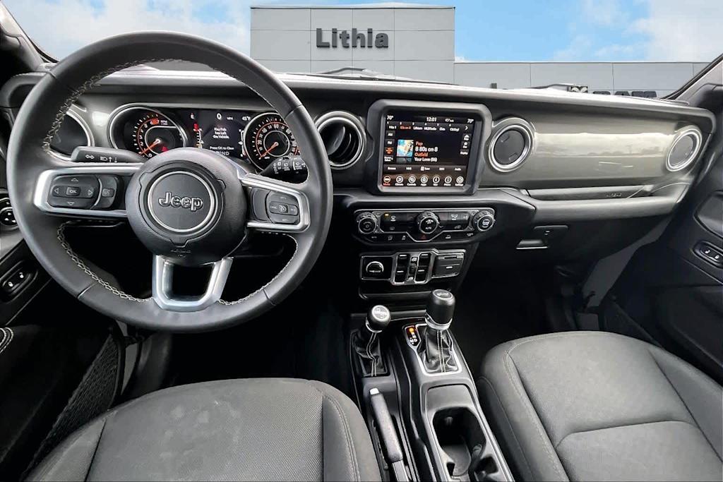 Thumbnail: 2023 Jeep Wrangler - 10