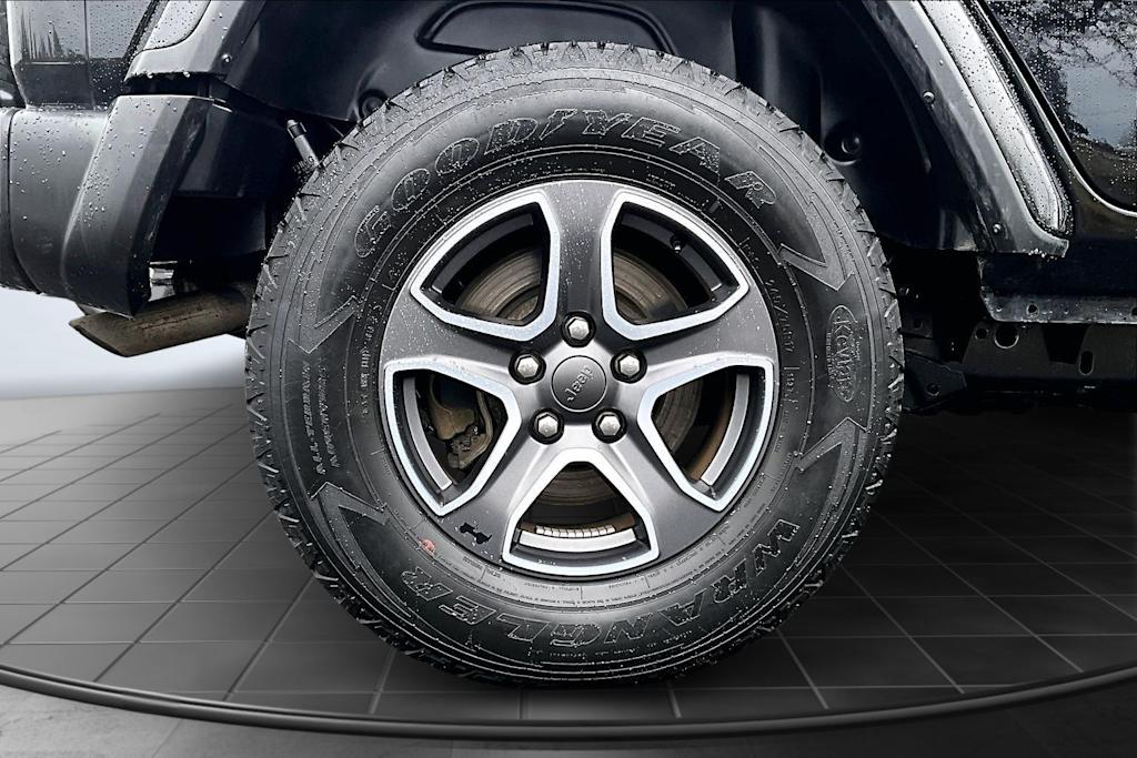 Thumbnail: 2023 Jeep Wrangler - 34