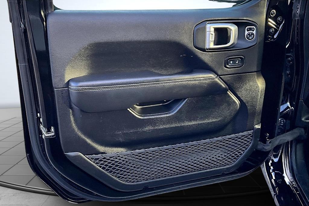 Thumbnail: 2023 Jeep Wrangler - 27