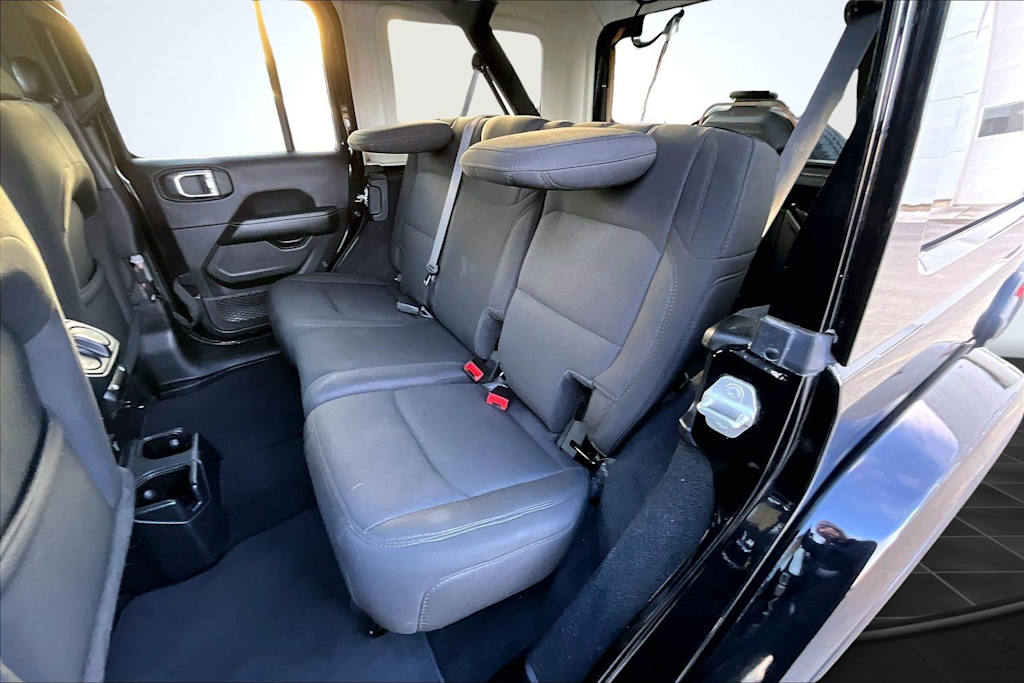 Thumbnail: 2023 Jeep Wrangler - 19