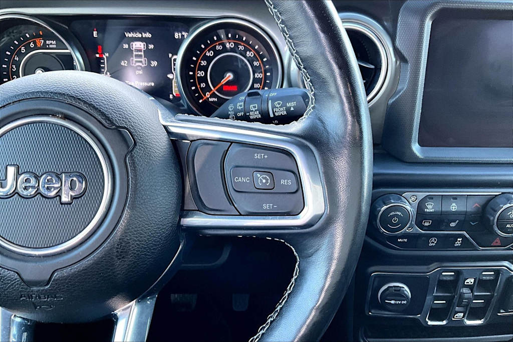 Thumbnail: 2022 Jeep Wrangler - 26
