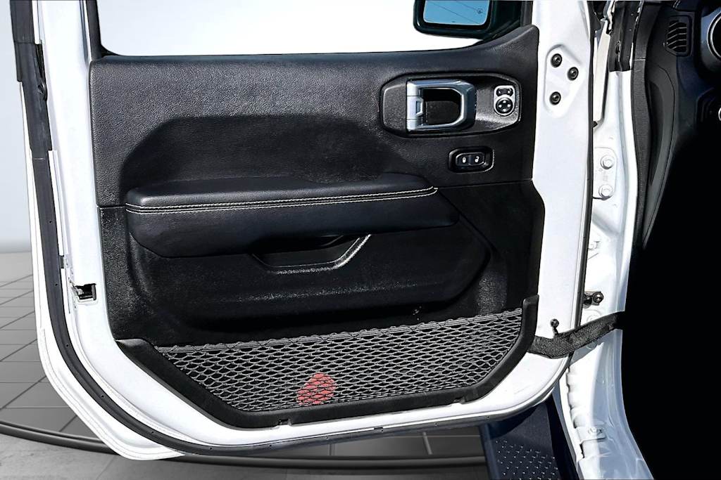 Thumbnail: 2022 Jeep Wrangler - 28