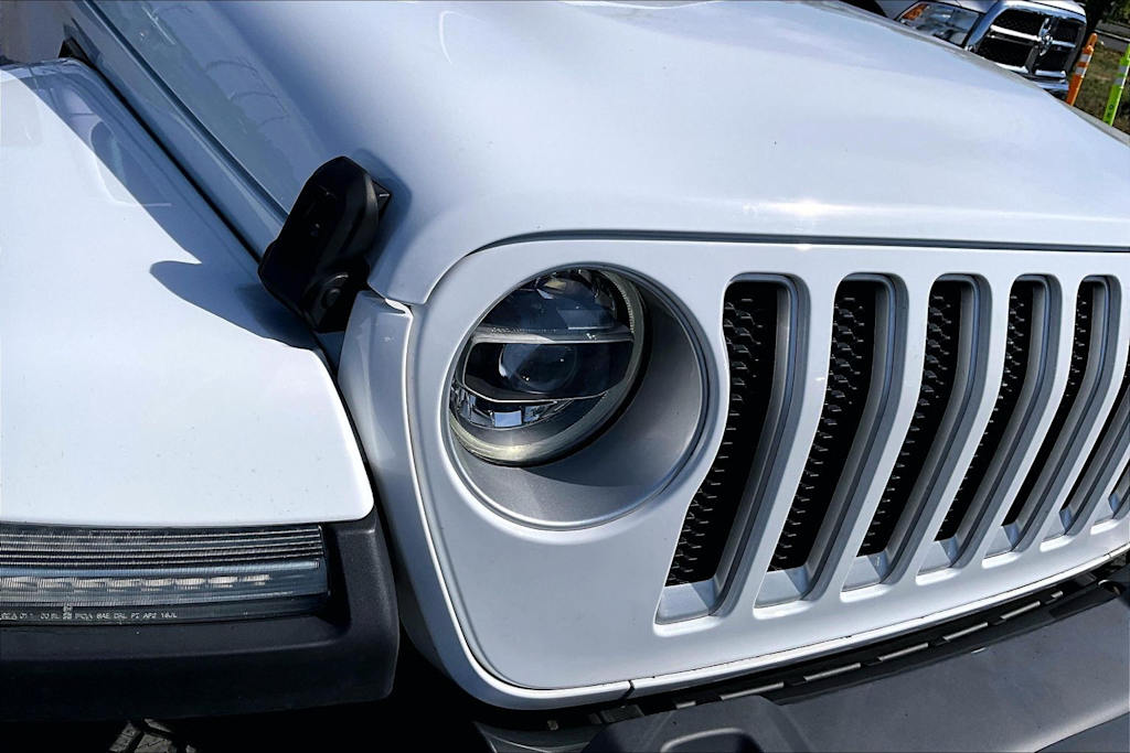 Thumbnail: 2022 Jeep Wrangler - 31
