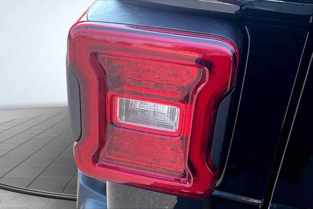 Thumbnail: 2023 Jeep Wrangler - 31