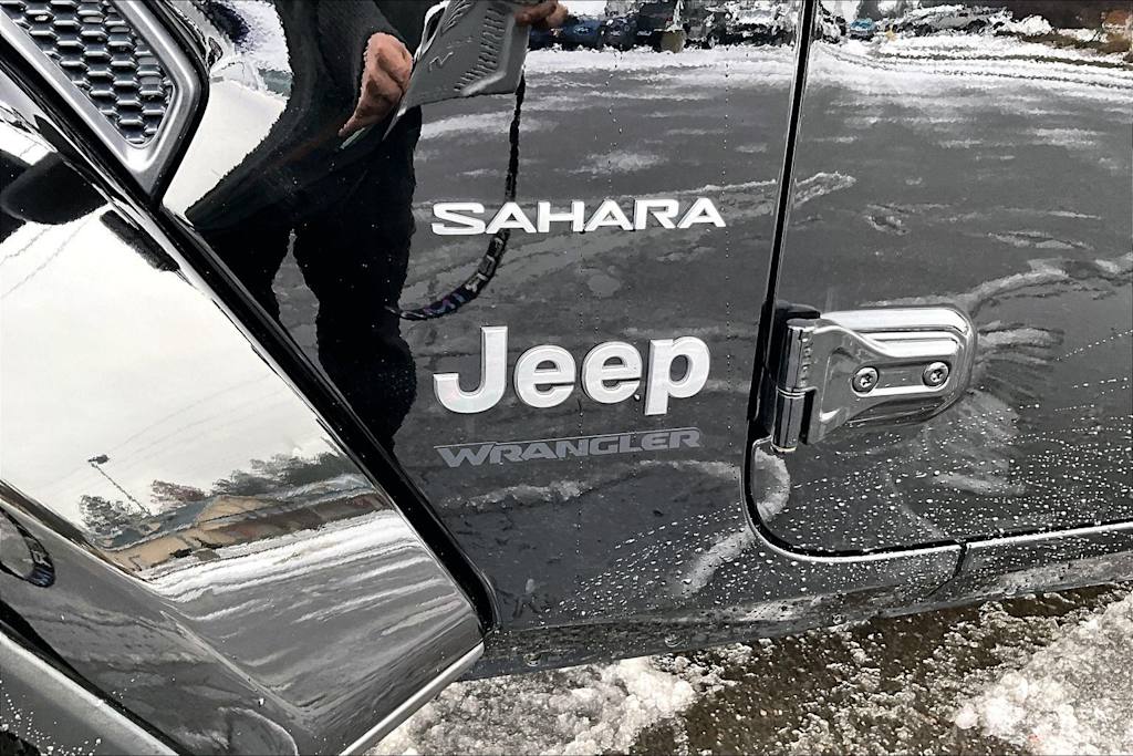 Thumbnail: 2023 Jeep Wrangler - 7