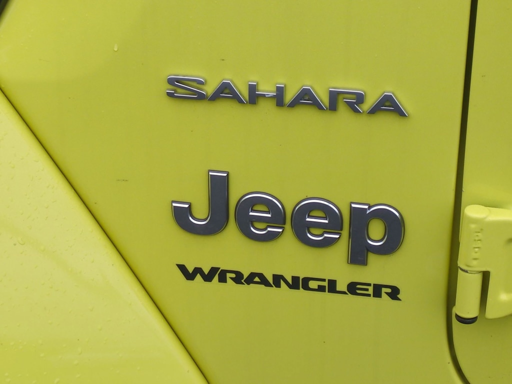 2023 Jeep Wrangler Unlimited Sahara 6