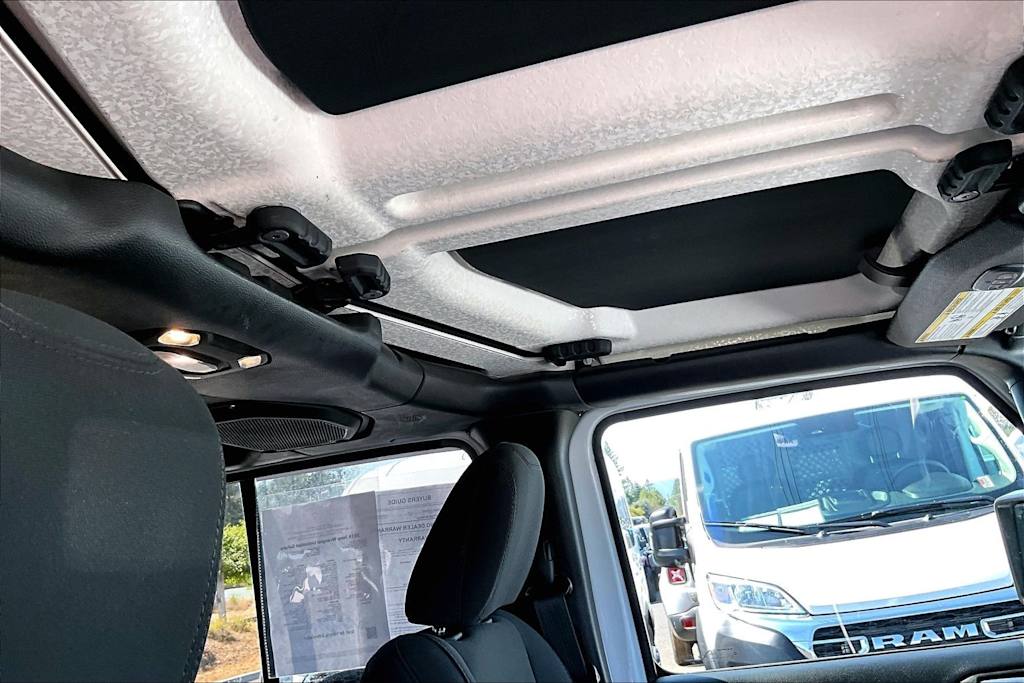 Thumbnail: 2019 Jeep Wrangler - 30