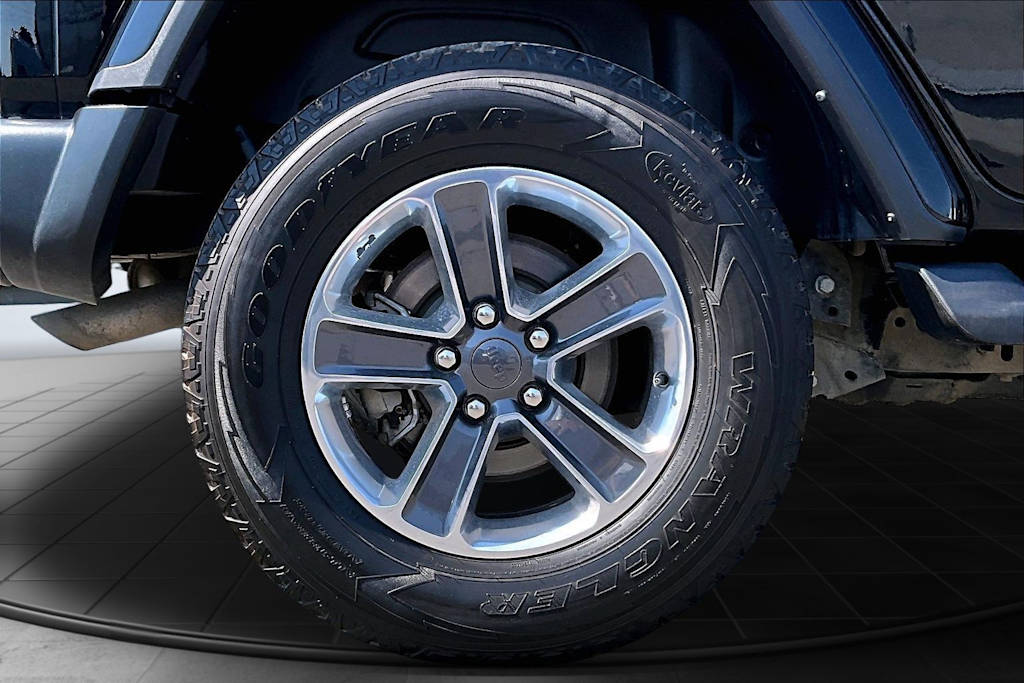 Thumbnail: 2022 Jeep Wrangler - 35