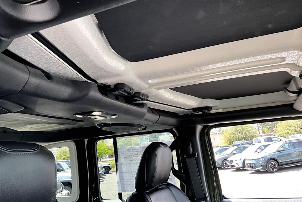 Thumbnail: 2021 Jeep Wrangler - 30