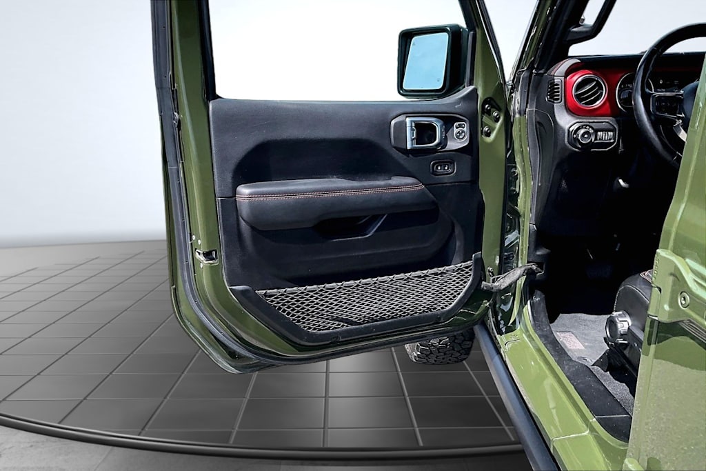 Thumbnail: 2021 Jeep Wrangler - 28