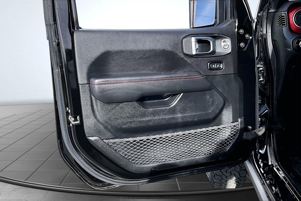 Thumbnail: 2023 Jeep Wrangler - 28