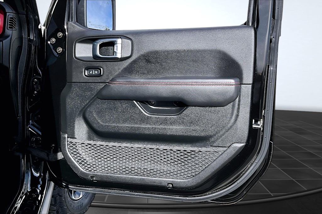 Thumbnail: 2023 Jeep Wrangler - 29
