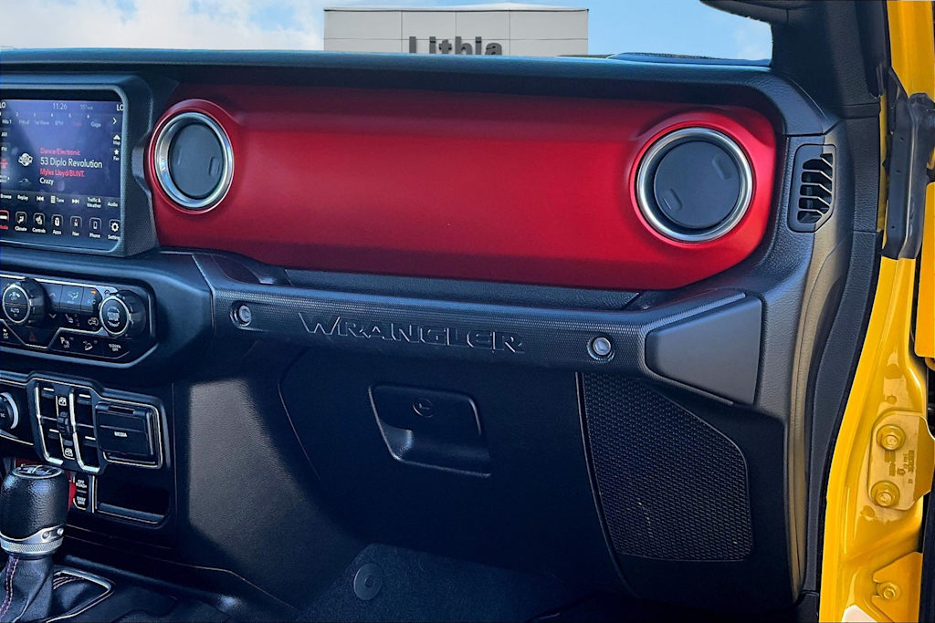 Thumbnail: 2021 Jeep Wrangler - 24