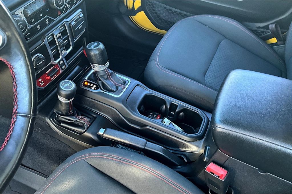 Thumbnail: 2021 Jeep Wrangler - 16