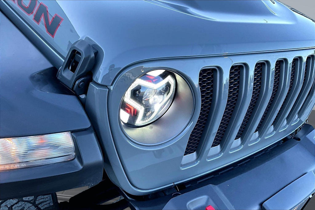 Thumbnail: 2023 Jeep Wrangler - 31