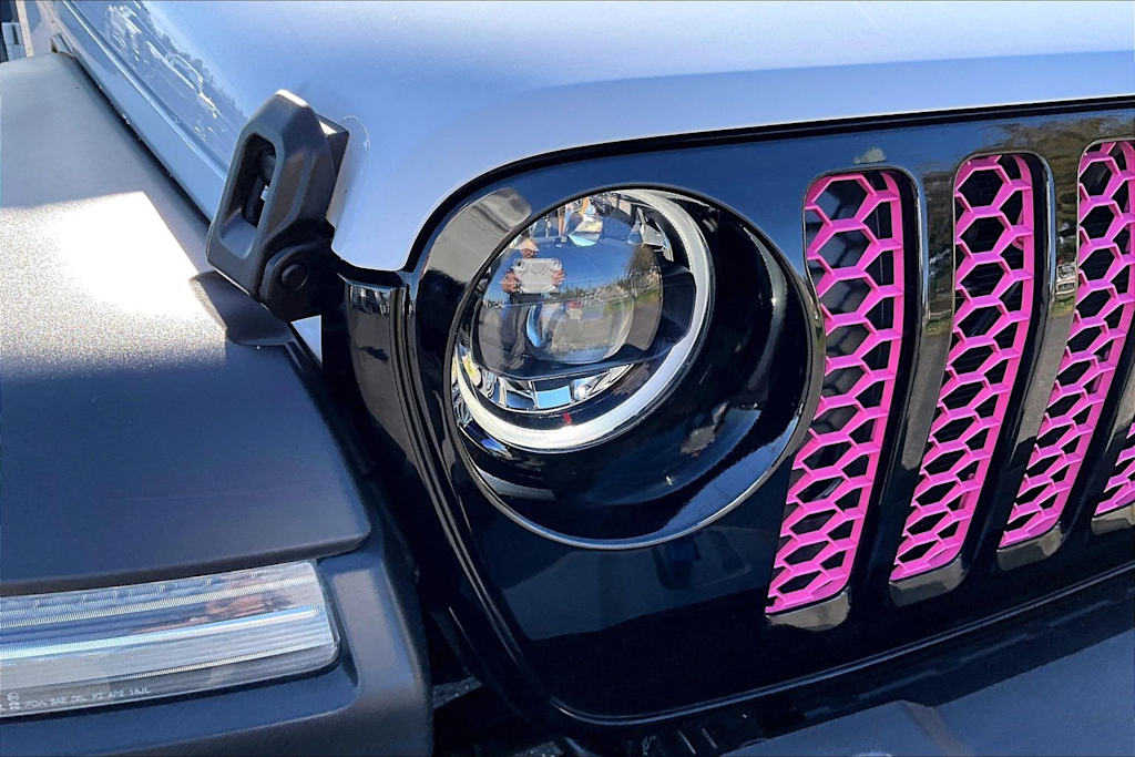 Thumbnail: 2023 Jeep Wrangler - 31