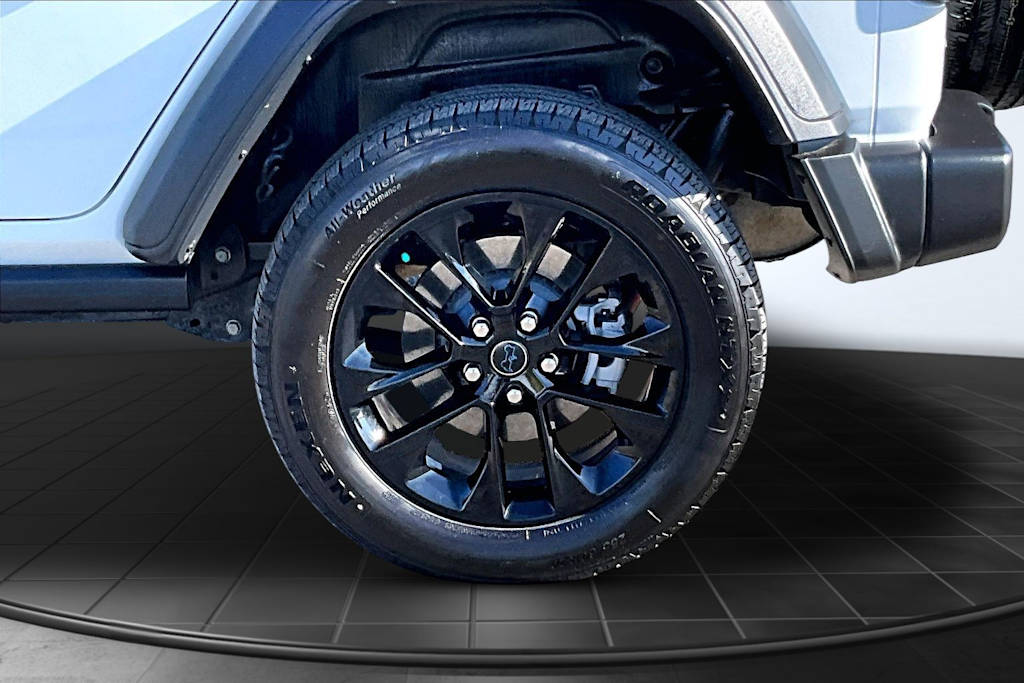 Thumbnail: 2023 Jeep Wrangler - 36