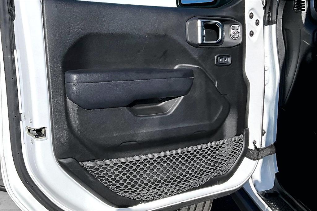 Thumbnail: 2023 Jeep Wrangler - 28