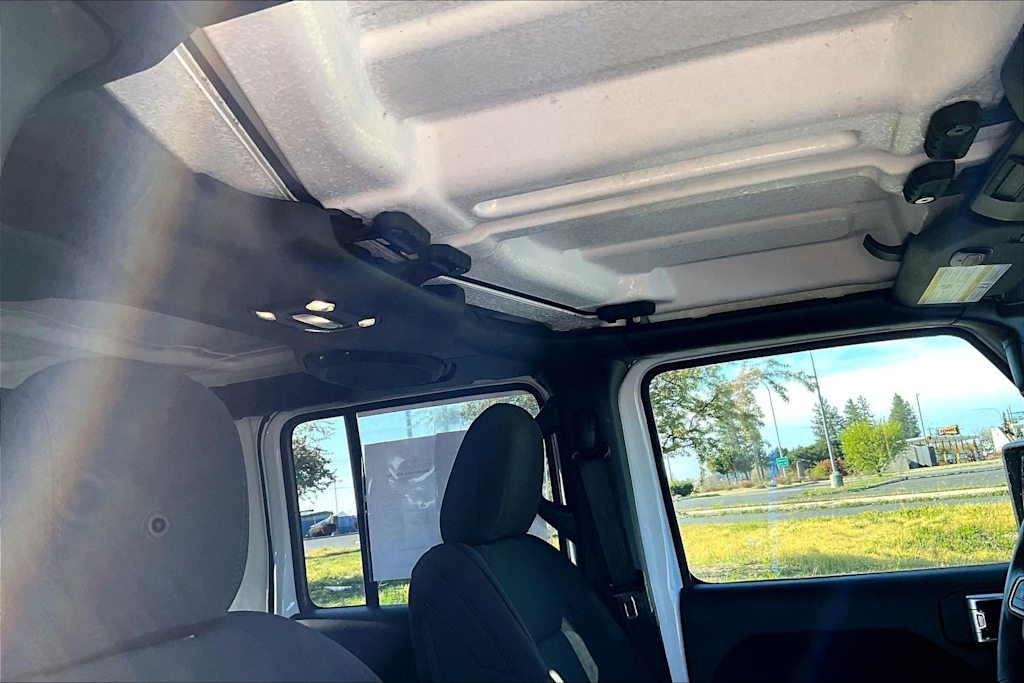 Thumbnail: 2023 Jeep Wrangler - 30