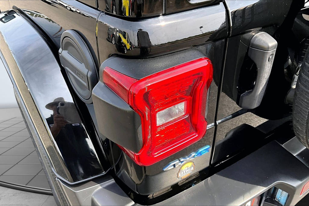 Thumbnail: 2023 Jeep Wrangler - 32