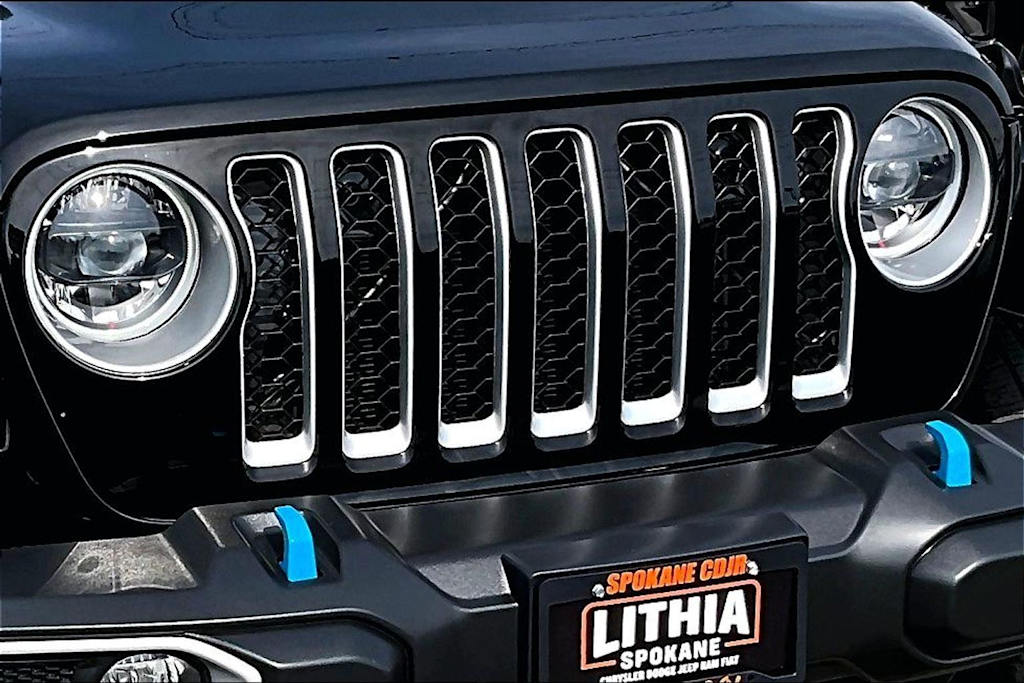 Thumbnail: 2023 Jeep Wrangler - 33