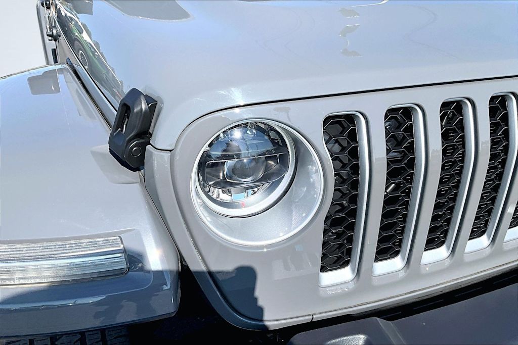 Thumbnail: 2023 Jeep Wrangler - 31