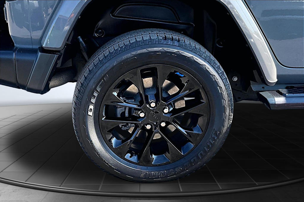 Thumbnail: 2023 Jeep Wrangler - 35