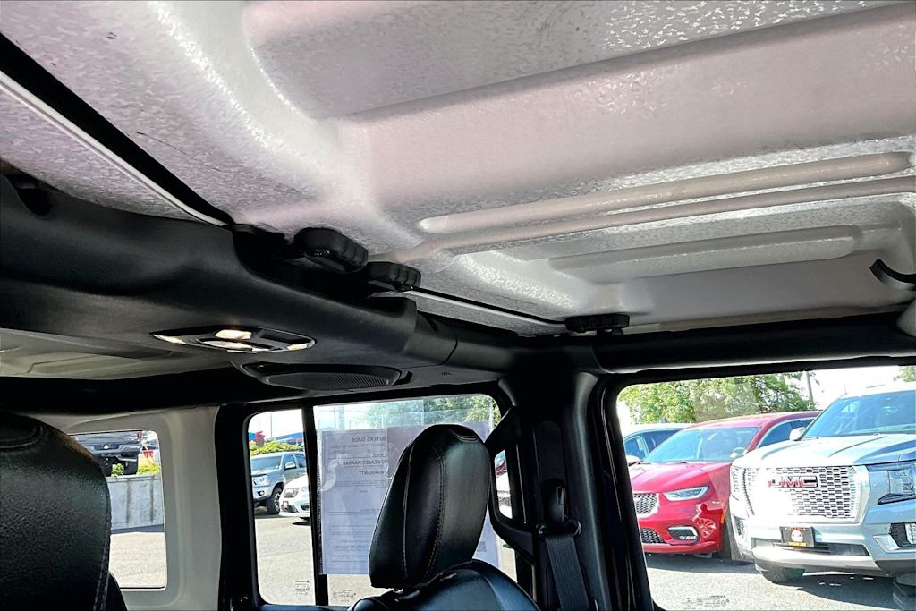 Thumbnail: 2023 Jeep Wrangler - 30