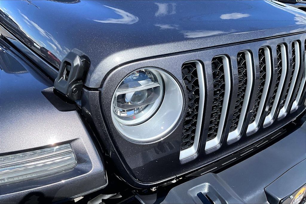 Thumbnail: 2021 Jeep Wrangler - 31