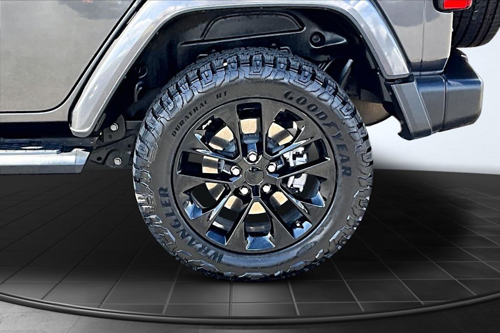 Thumbnail: 2021 Jeep Wrangler - 36
