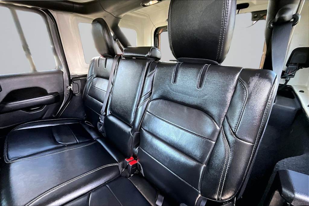 Thumbnail: 2021 Jeep Wrangler - 20