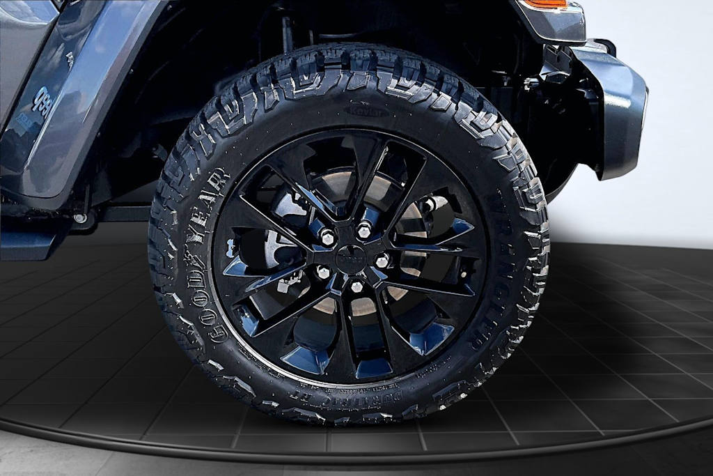 Thumbnail: 2021 Jeep Wrangler - 34