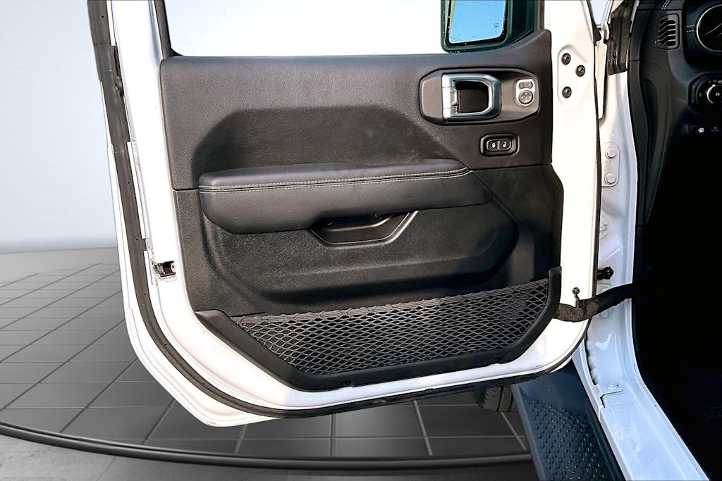 Thumbnail: 2023 Jeep Wrangler - 28
