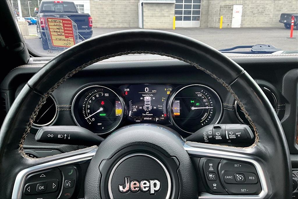 Thumbnail: 2022 Jeep Wrangler - 21