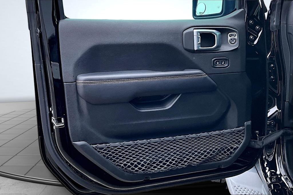 Thumbnail: 2022 Jeep Wrangler - 29