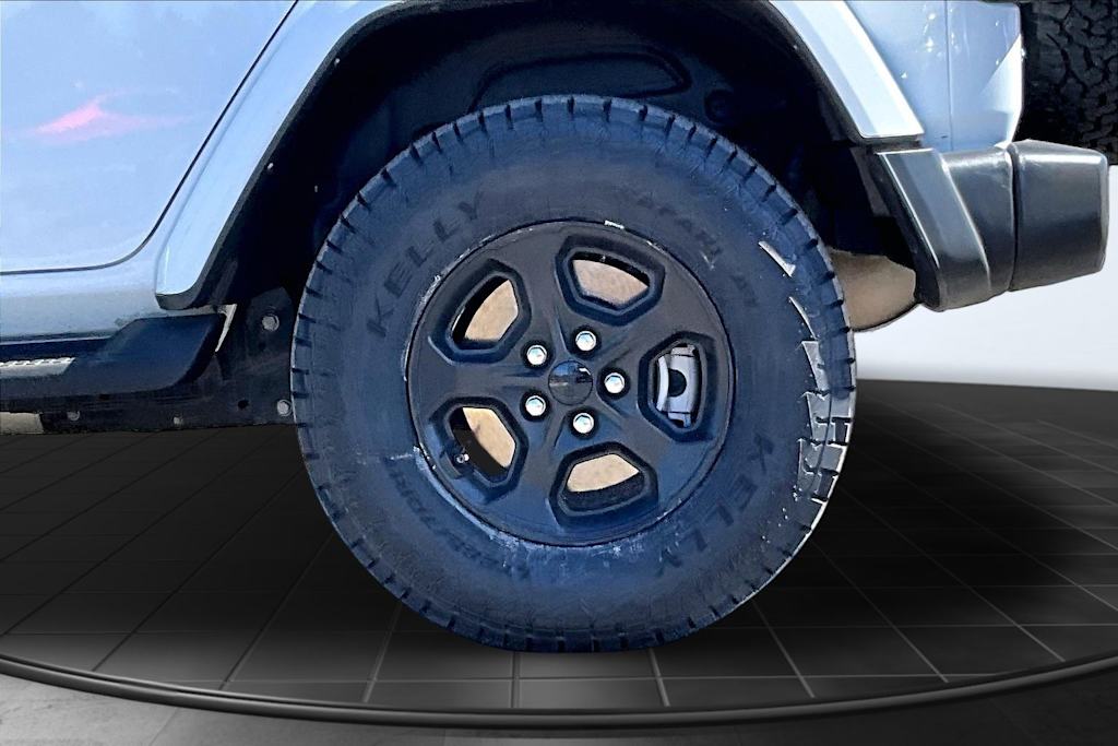 Thumbnail: 2023 Jeep Wrangler - 36