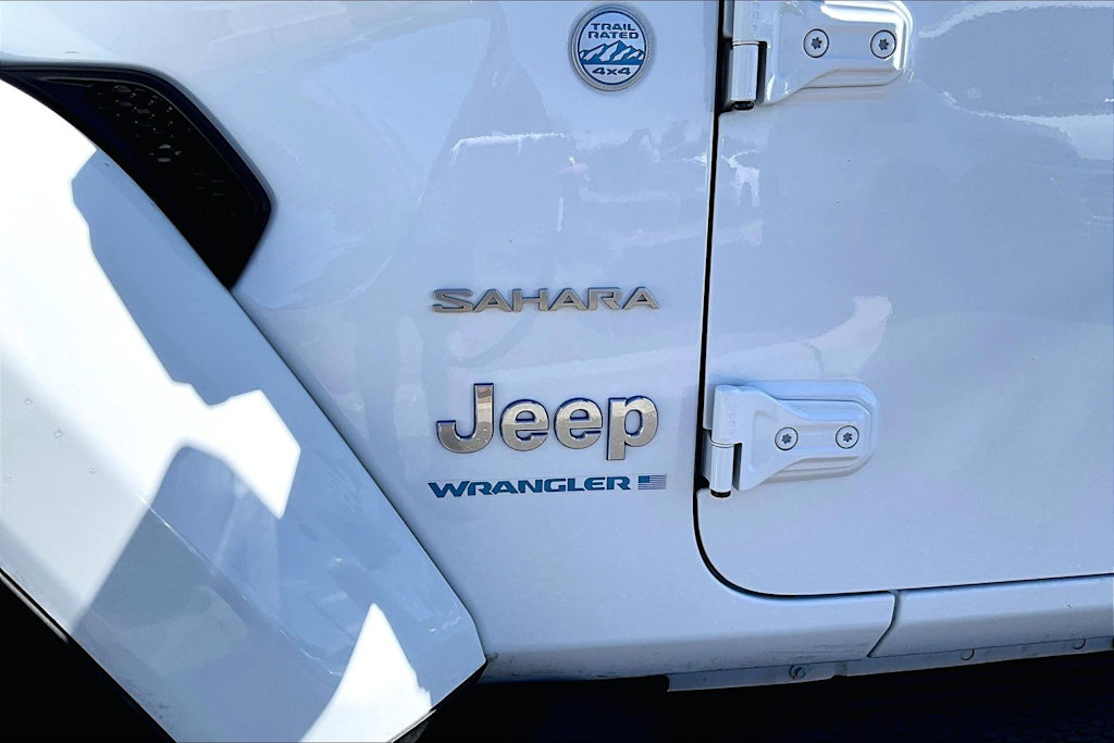 Thumbnail: 2023 Jeep Wrangler - 21