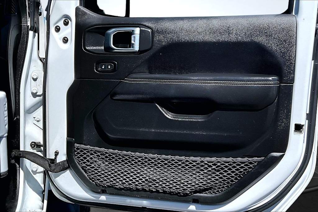 Thumbnail: 2023 Jeep Wrangler - 30