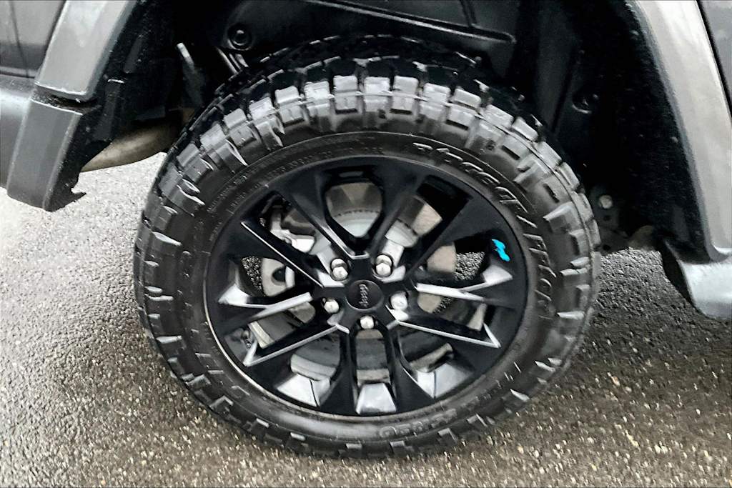 Thumbnail: 2023 Jeep Wrangler - 35