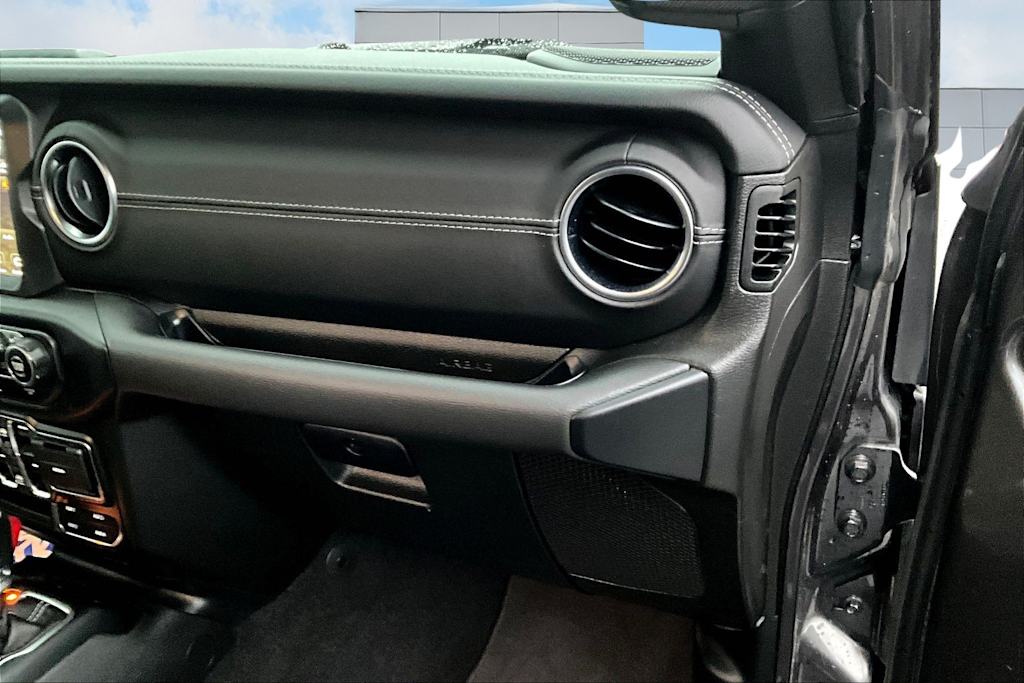 Thumbnail: 2023 Jeep Wrangler - 26