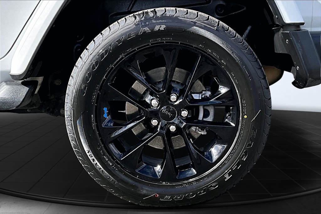 Thumbnail: 2023 Jeep Wrangler - 34