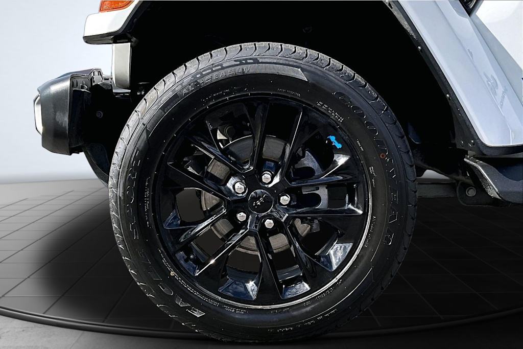 Thumbnail: 2023 Jeep Wrangler - 8