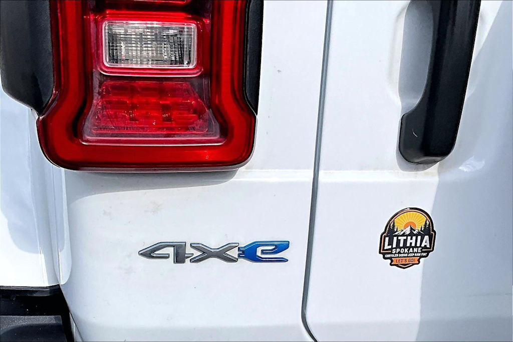 Thumbnail: 2023 Jeep Wrangler - 19