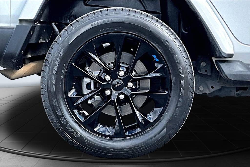 Thumbnail: 2023 Jeep Wrangler - 35
