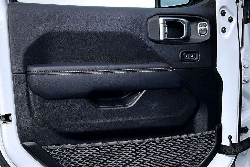 Thumbnail: 2023 Jeep Wrangler - 29